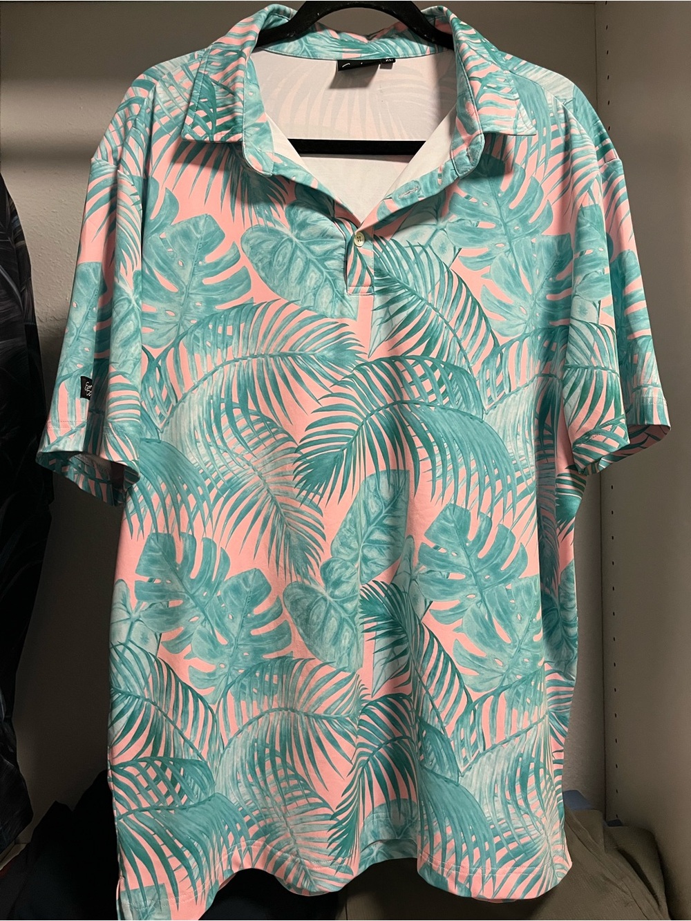 Sunday Swagger Teal Palm-Print Polo Shirt in Pink